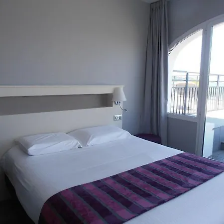 Valencia 3* Hendaye