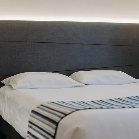 Valencia 3* 昂代