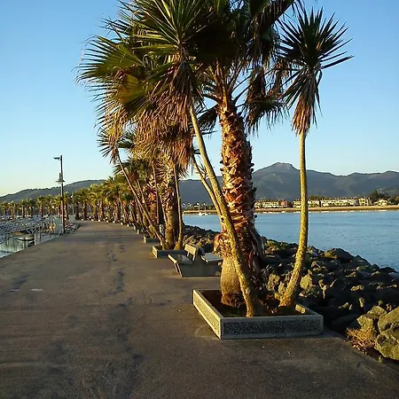 Valencia Hendaye