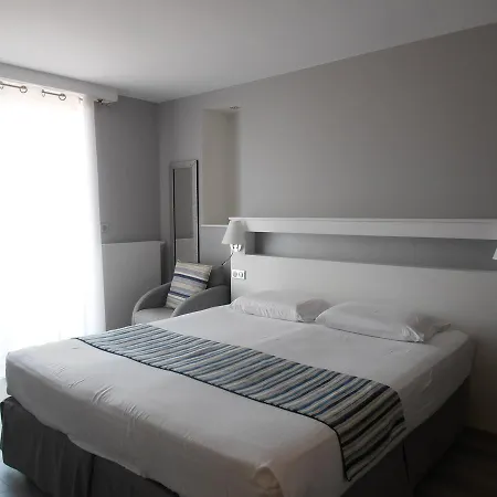 Valencia Hendaye