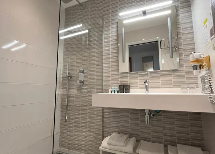 فندق Valencia 3*