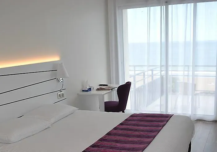 Valencia Hendaye